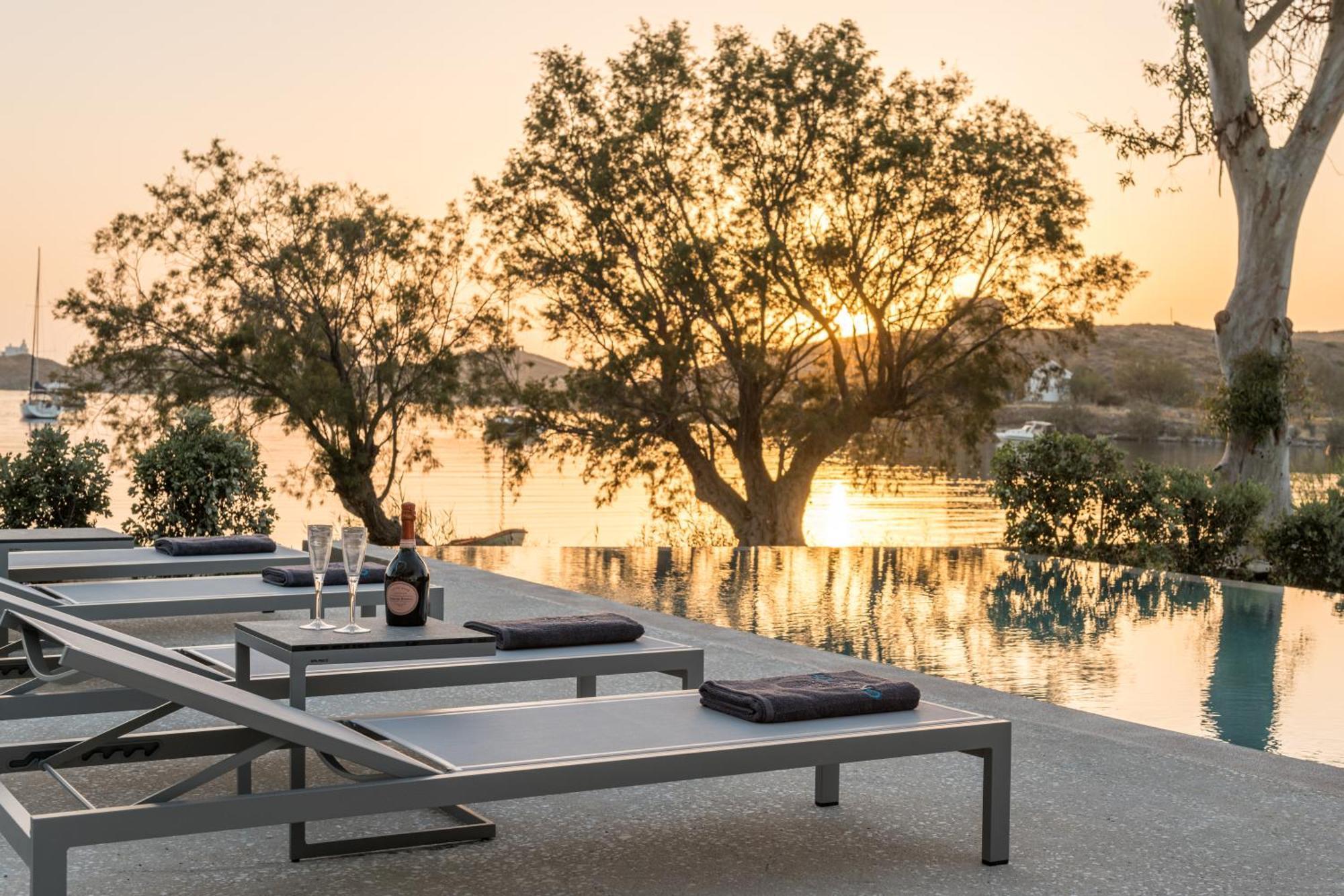 Okeanos Otel Vourkárion Dış mekan fotoğraf