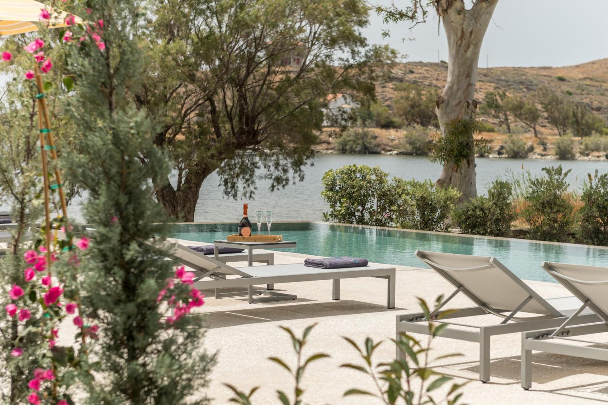Okeanos Otel Vourkárion Dış mekan fotoğraf
