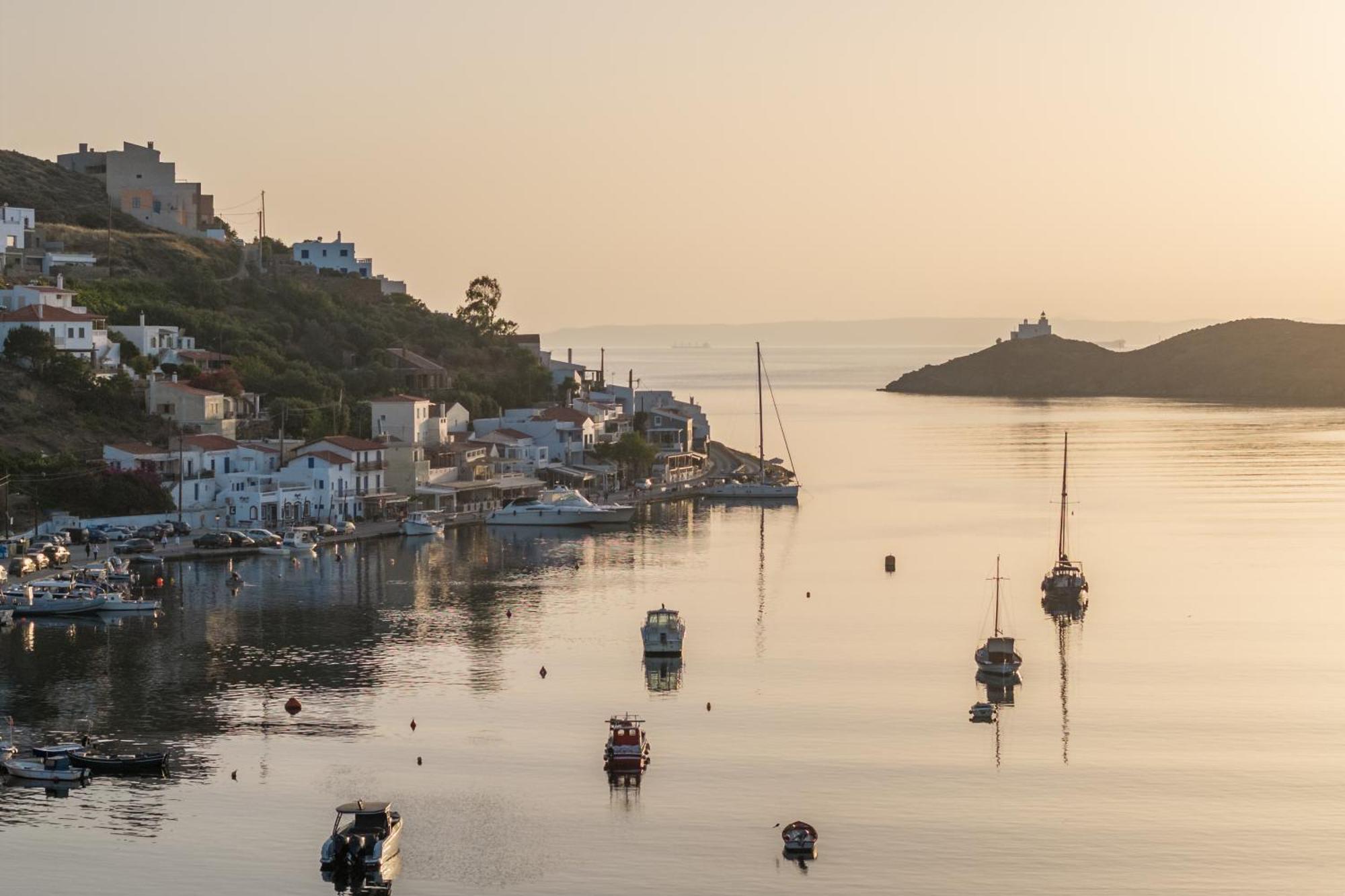 Okeanos Otel Vourkárion Dış mekan fotoğraf